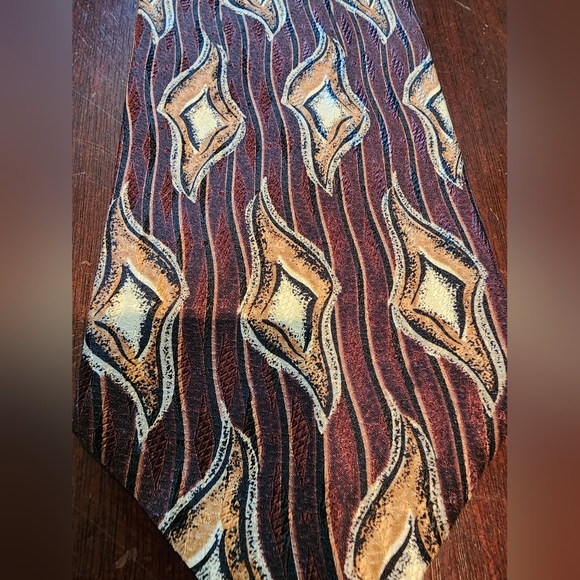 Mark Berman & Son Hand-Crafted Silk Tie - Picture 1 of 3